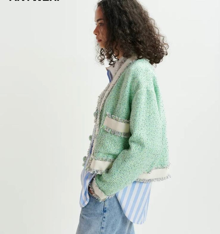 Essentiel antwerp giacca corta con frange verde e panna