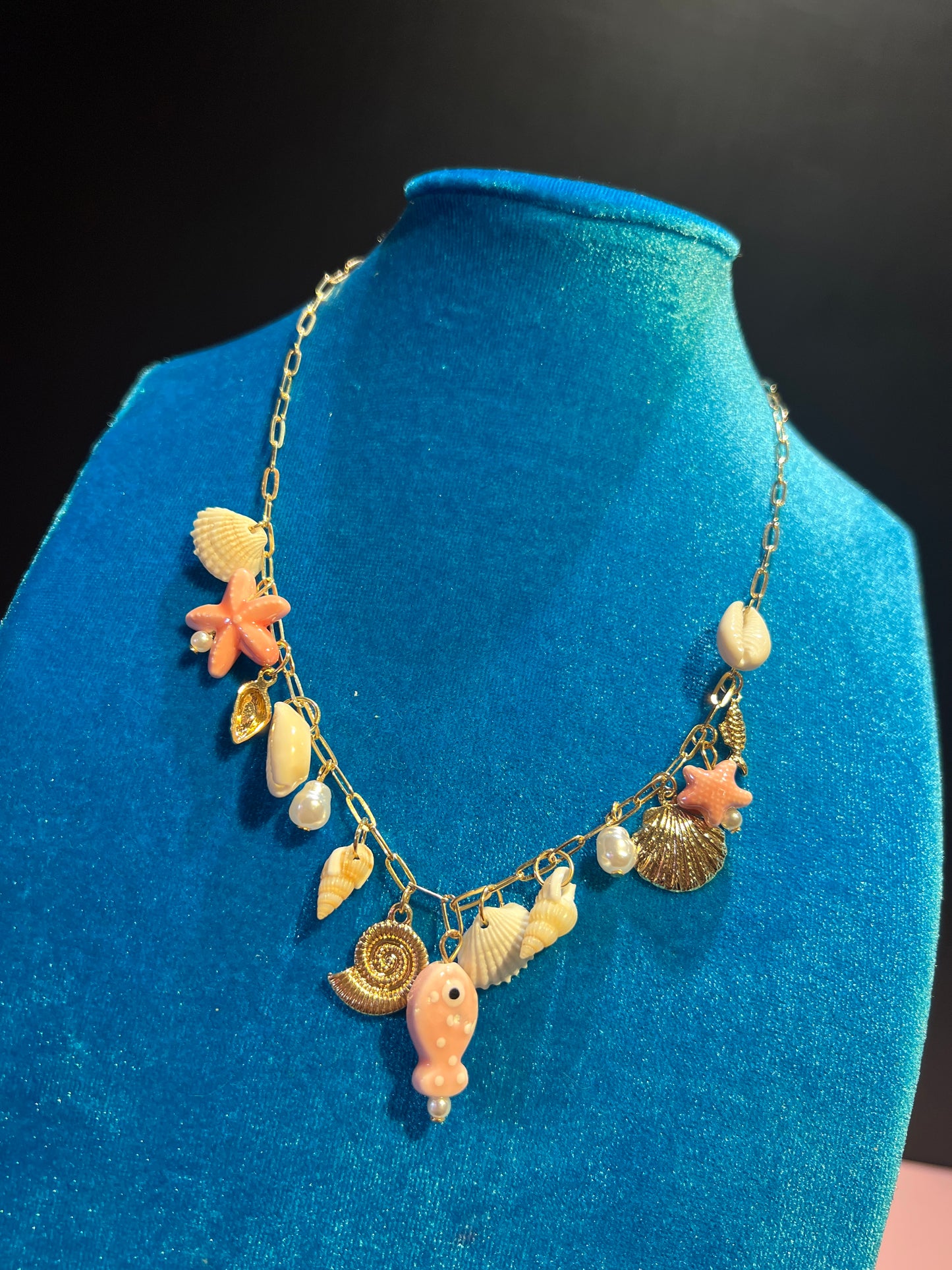 Collana girocollo con charms conchiglie stelle marine