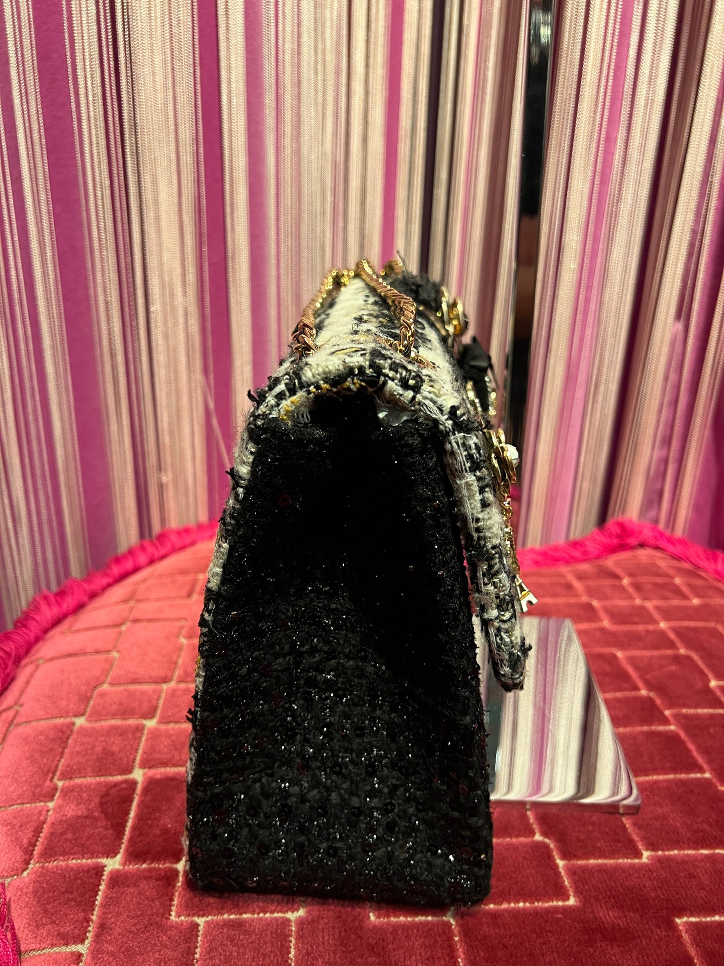 Minime Paris -50%borsa tweed nera e bianca doppia catena