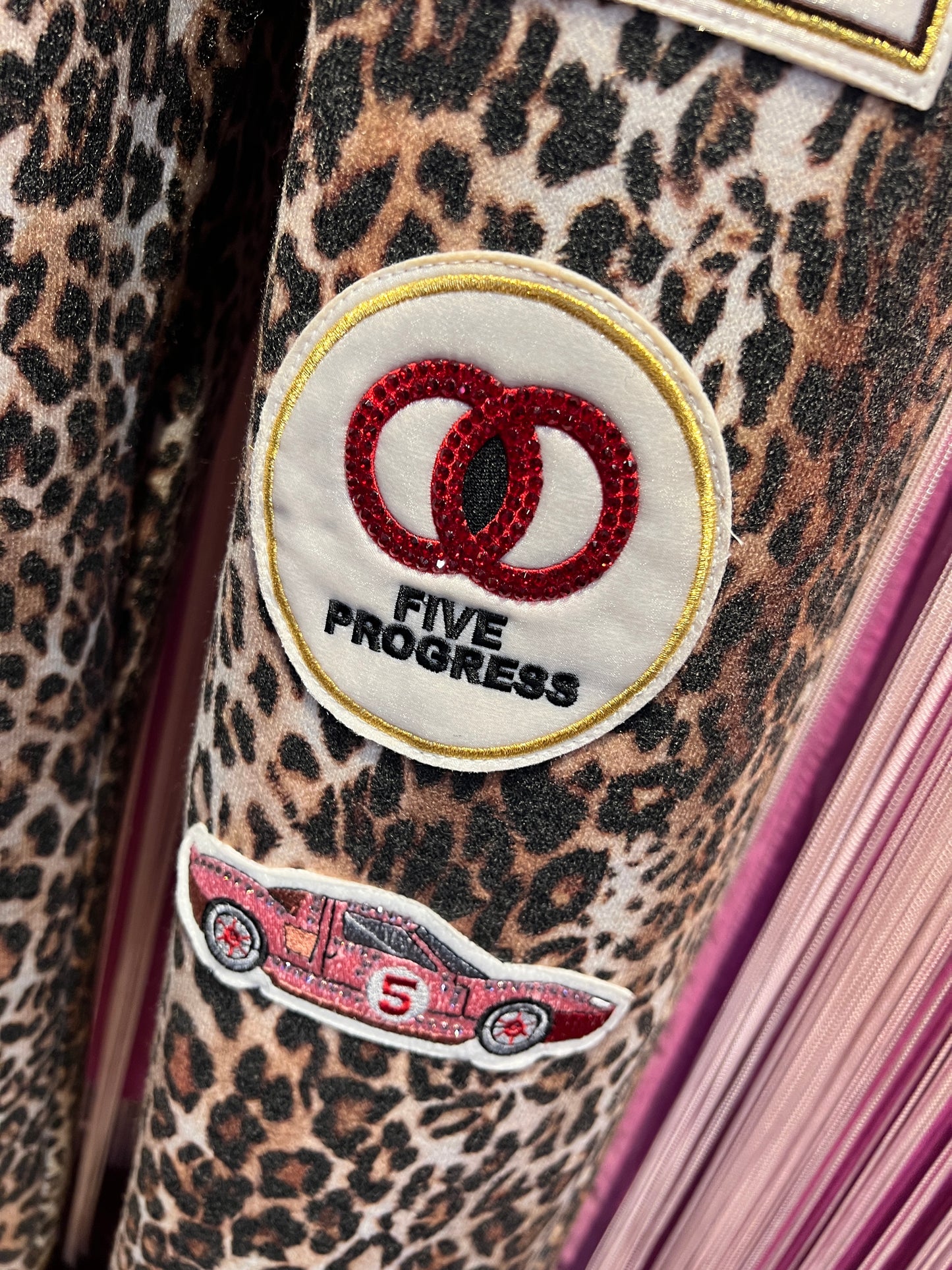 5 Progress completo giacca/ cardigan con pantalone leopardato con patch