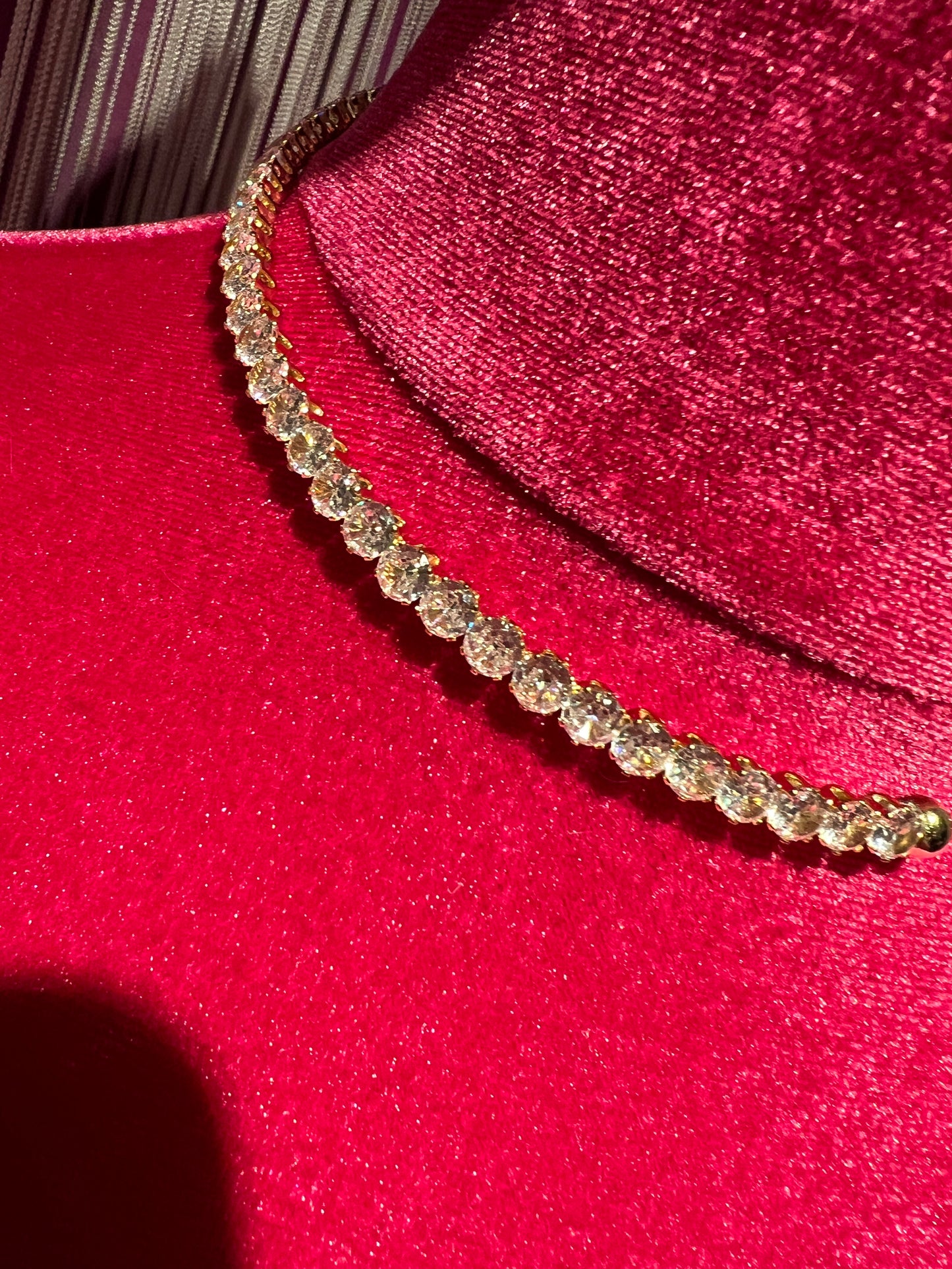 Aleva’ collarino luce oro-zirconi crystal