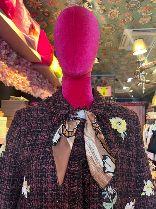 5 Progress giacca boucle burgundy e nero con decorazioni floreali e patch tigre sul dietro