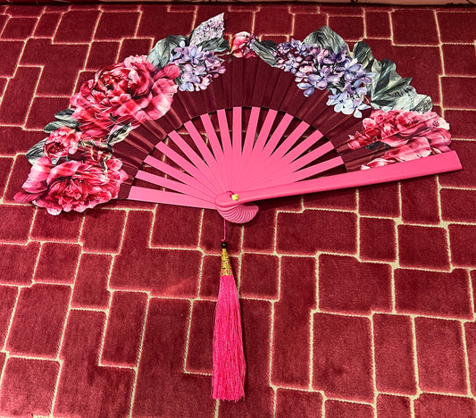 Ventaglio fucsia con disegno floreale