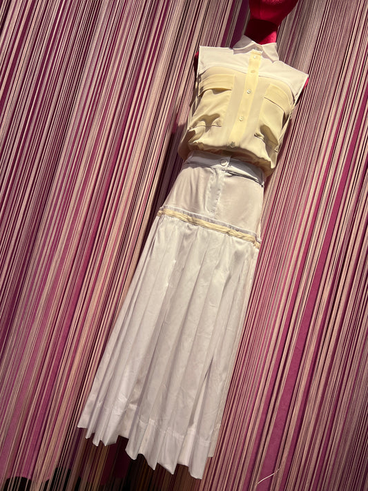 Semicouture abito smanicato georgette e misto cotone con colletto e parte sottostante a pieghe