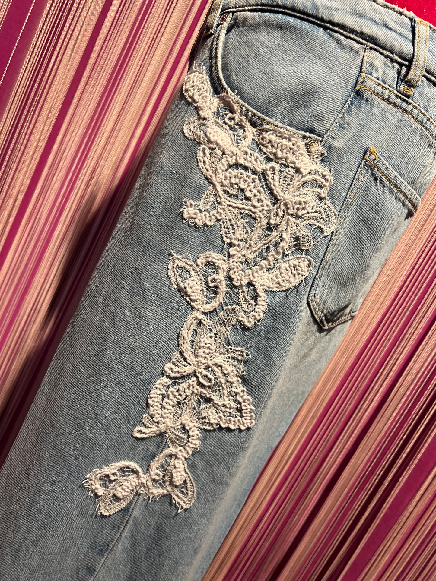 Ermanno Scervino jeans gamba ampia con applicazioni pizzo
