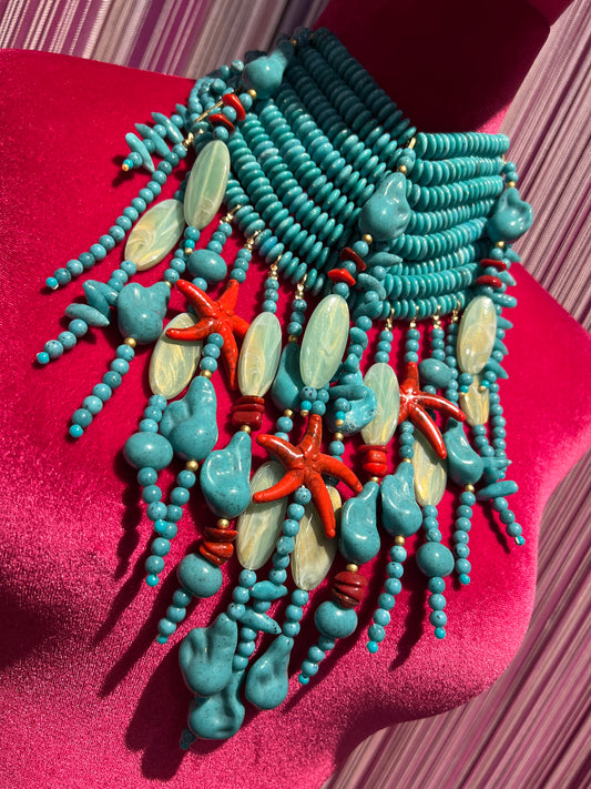 Choker con pietre color turchese stelle marine rosse