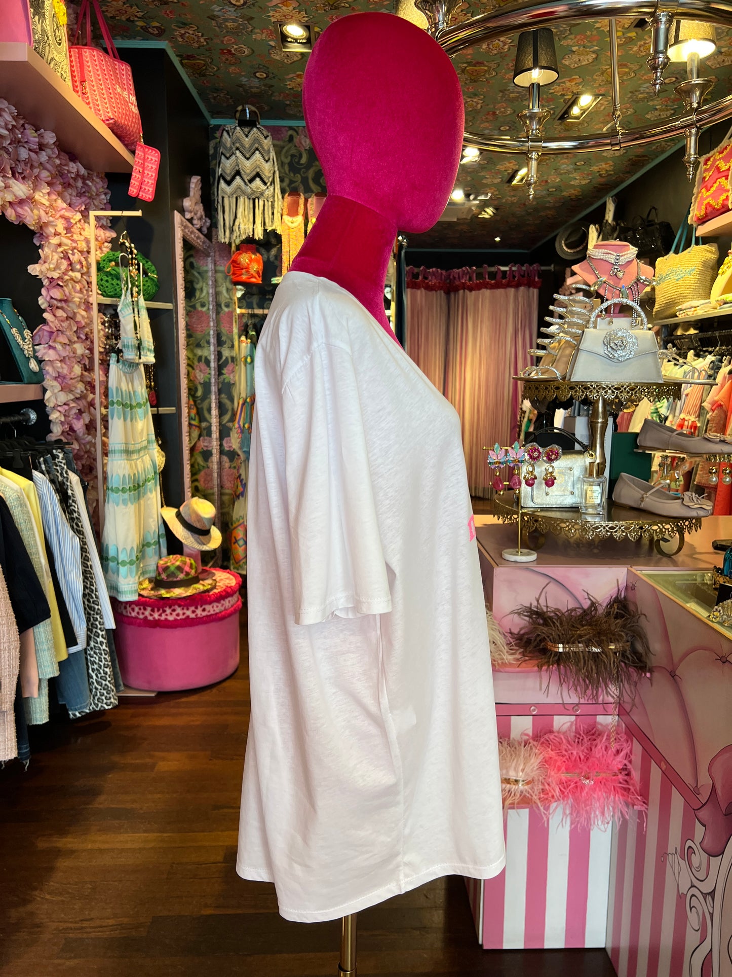 Mon amour Paris -20% di sconto t-shirt over scollo a V scritta “ bisous magiques “ glitter rosa bubble