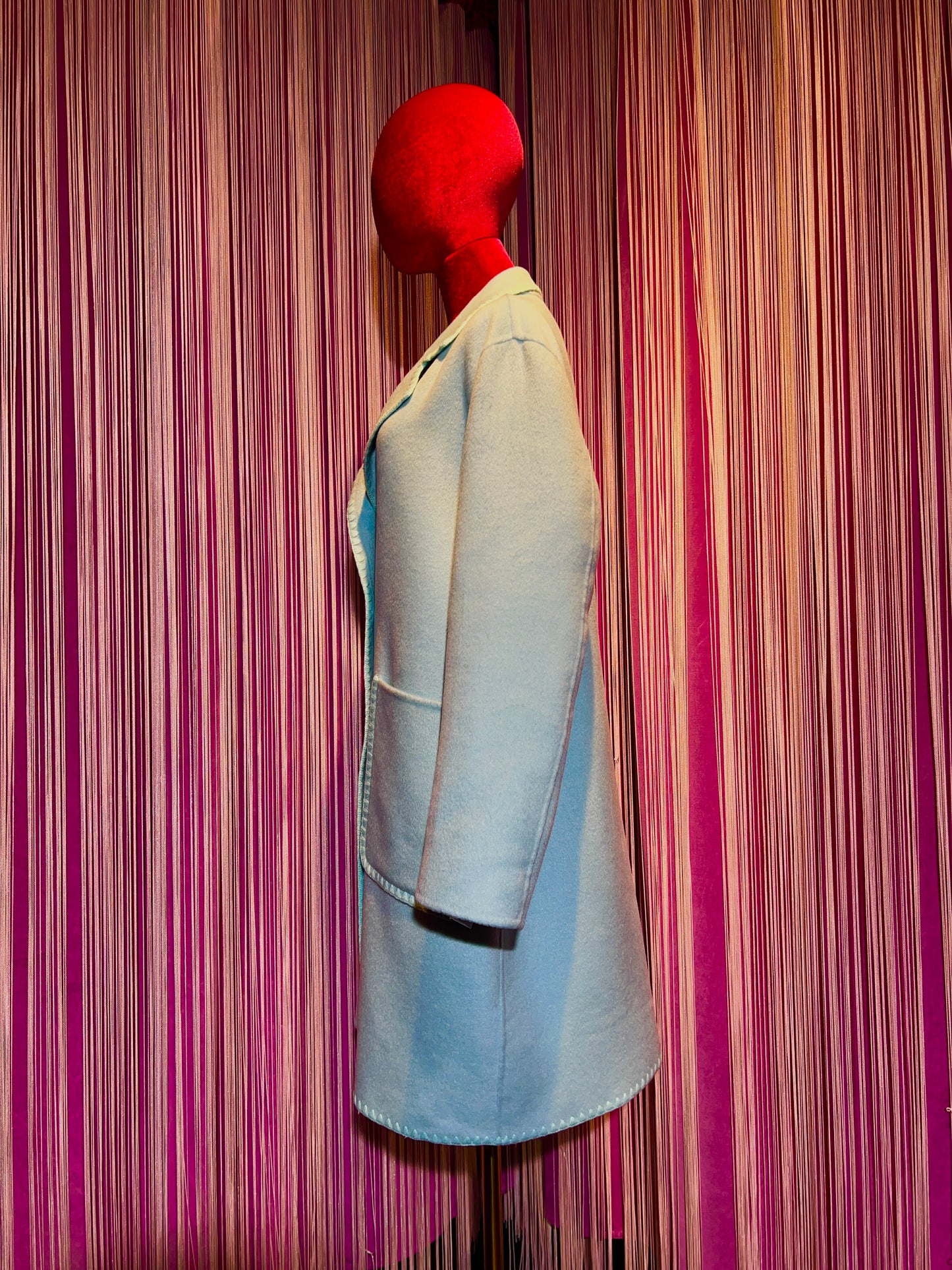 Sincere Paris cappotto celeste con tasche bordate di celeste