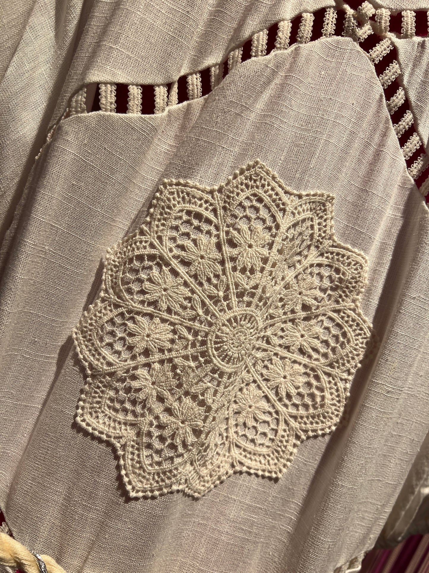 Amosa -50% di sconto abito con pizzo crochet maniche baloon
