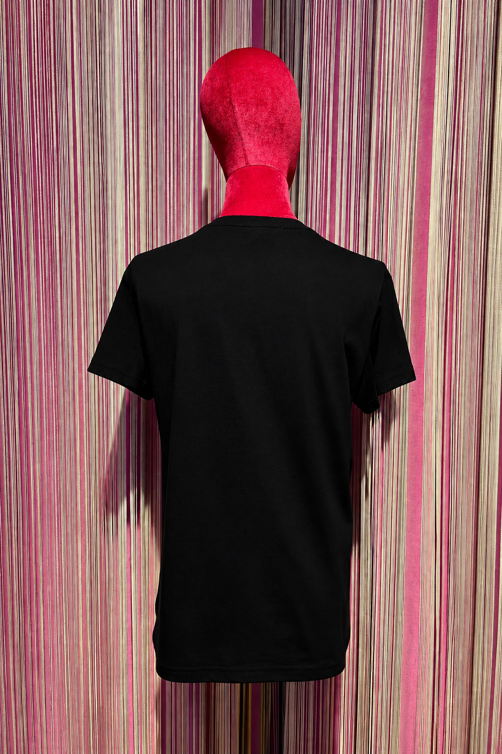 The room t shirt nera con decorazioni paillettes e perline