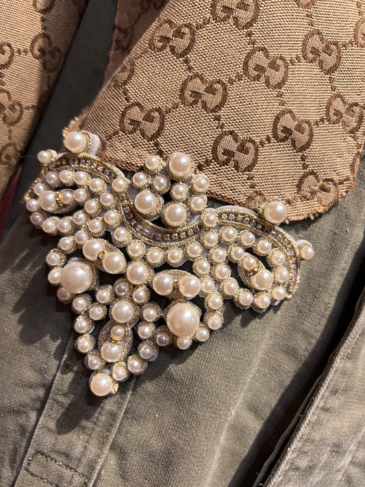 ABpink🩷 la verdina , giacca militare con pacht e scritta “ love” perle , tessuto GG