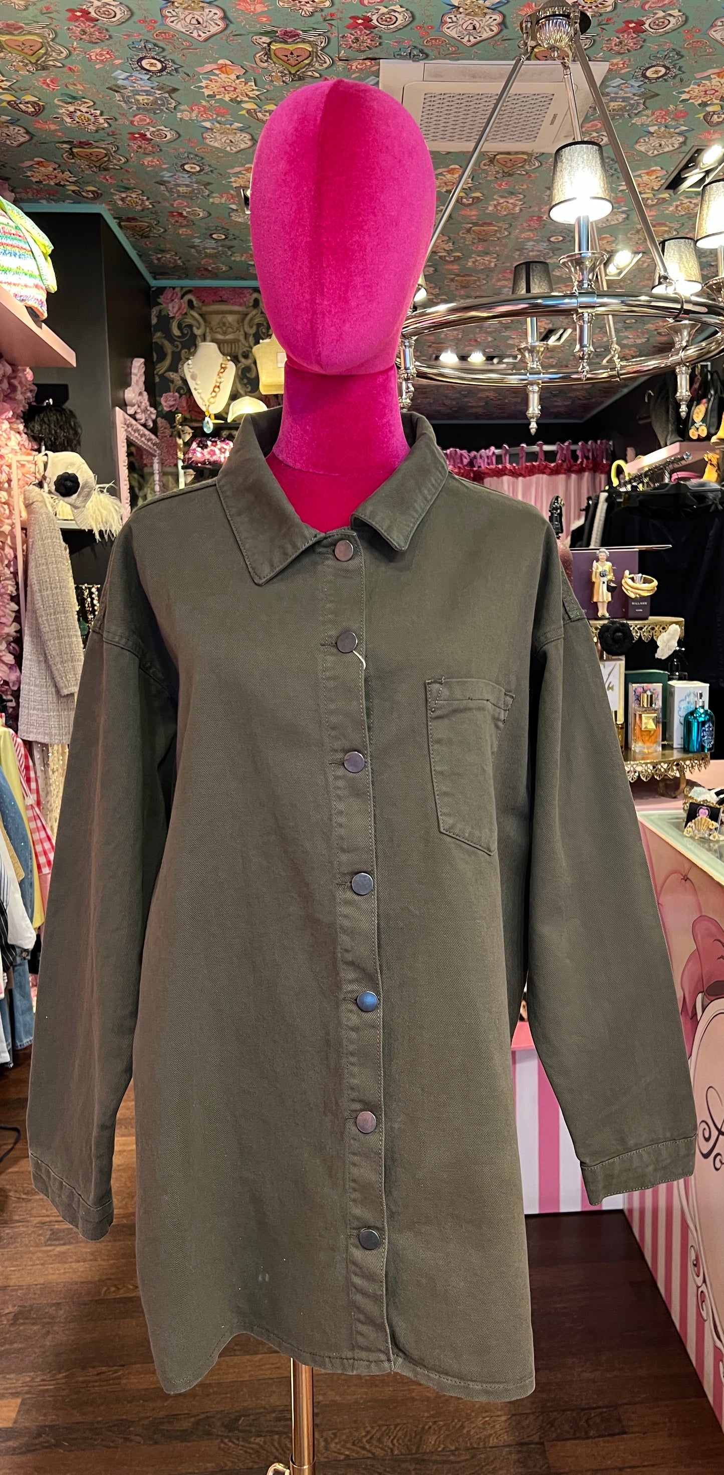 Sorena giacca camicia denim verde militare con occhio dipinto a mano posteriore