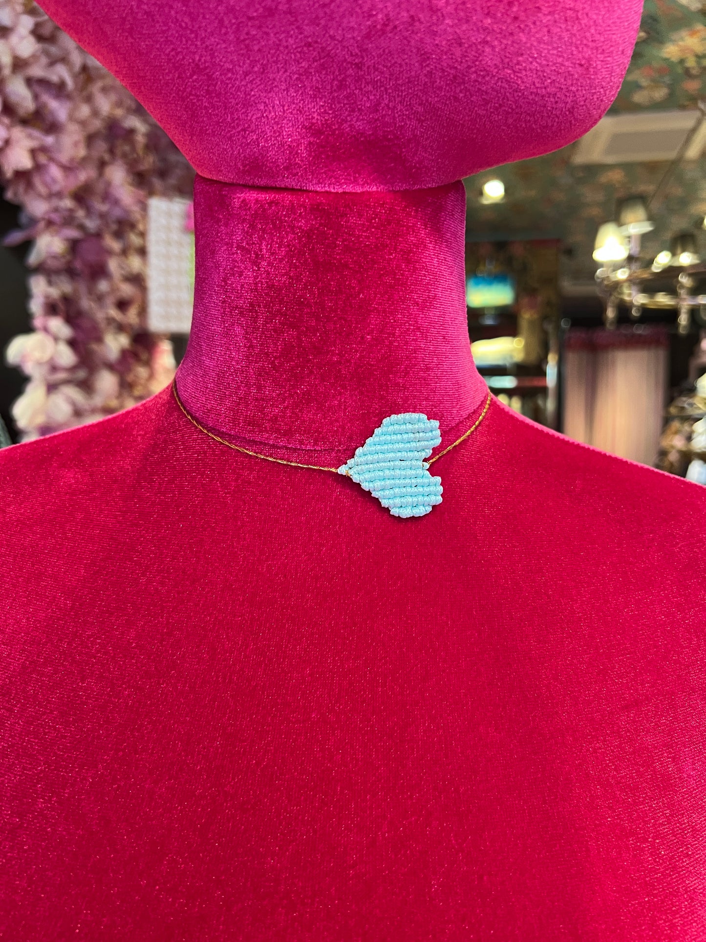 Collana cuore crochet regolabile celeste laccio oro