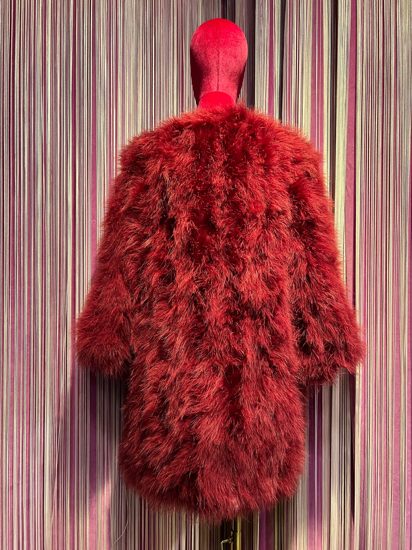 11Love is glamour cappotto piume bordeaux maniche 3/4
