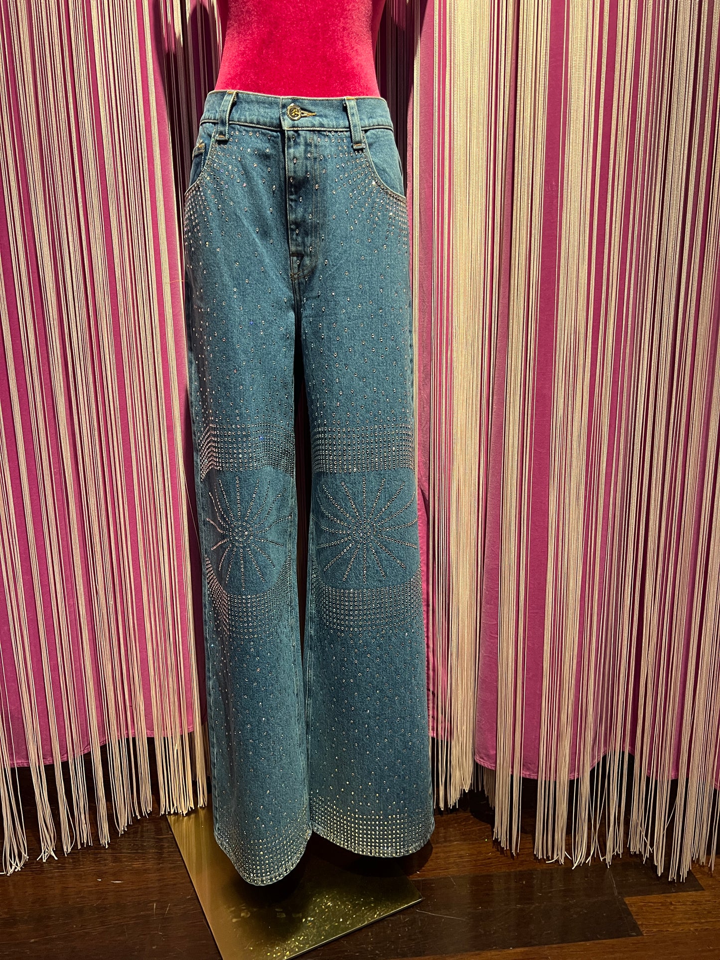 11 love is glamour -50%jeans denim con applicazione Swarovski