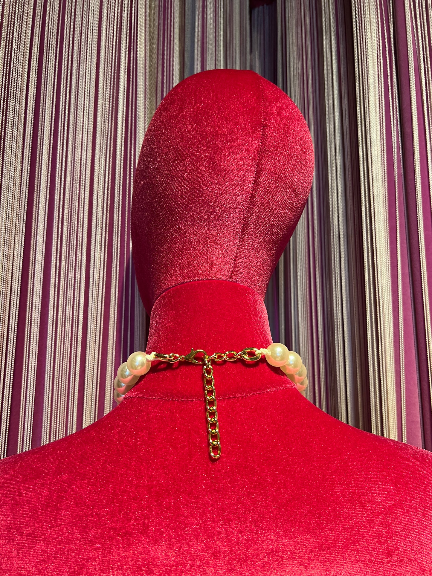 Collana girocollo con perle grandi