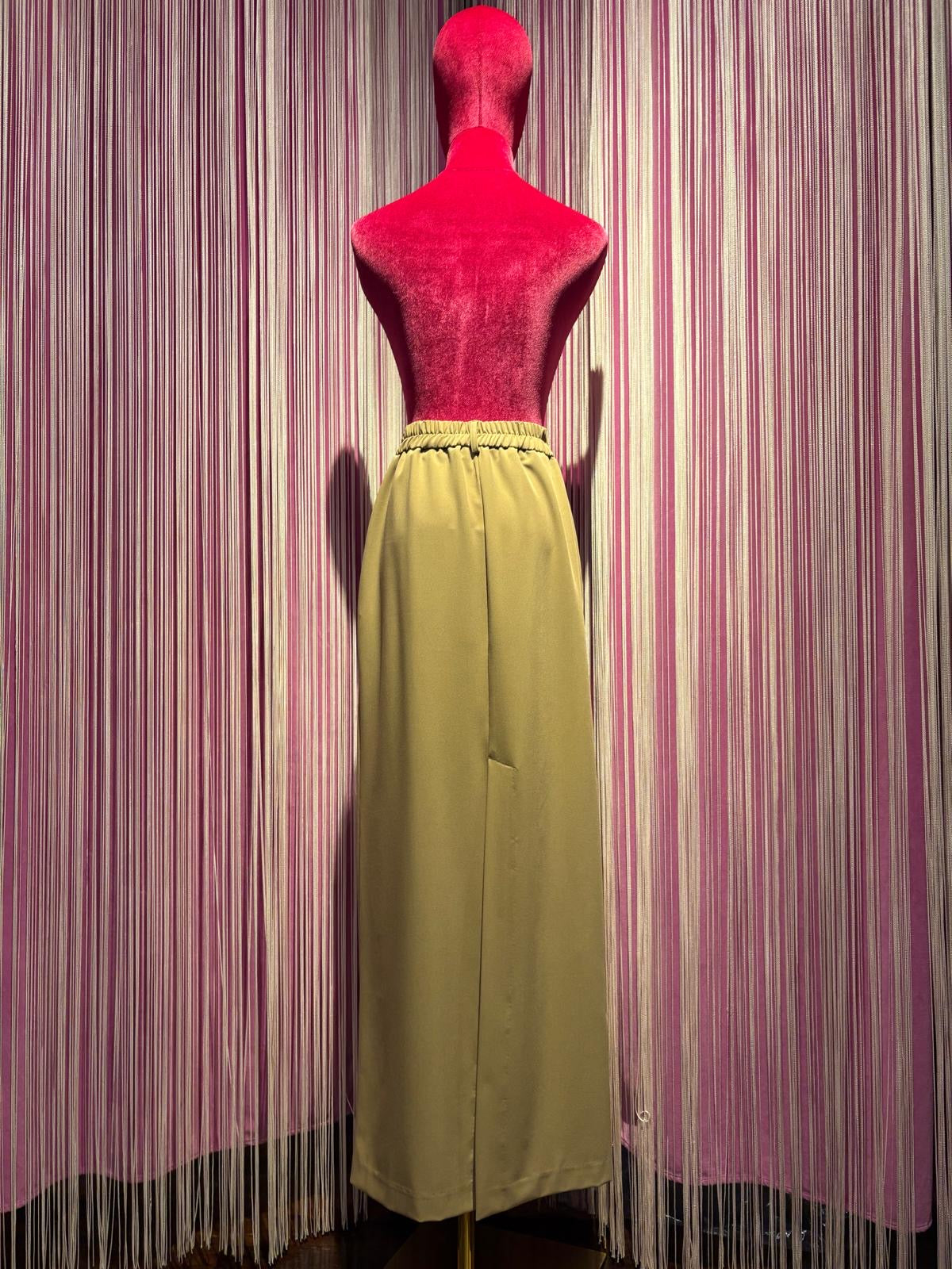 Pink memories gonna lunga con spacco color cammello
