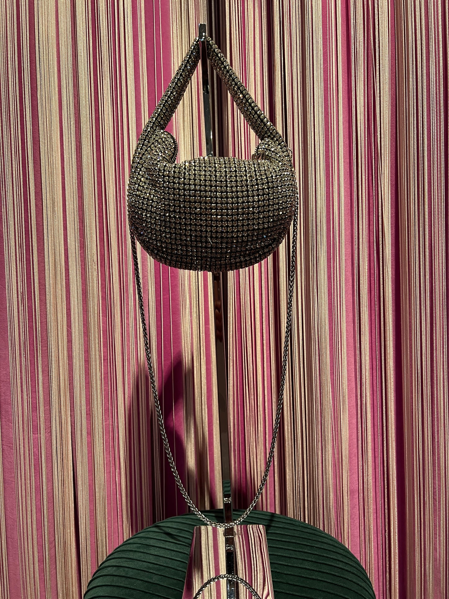 Love & roses borsa a mano full strass silver con tracolla metallica