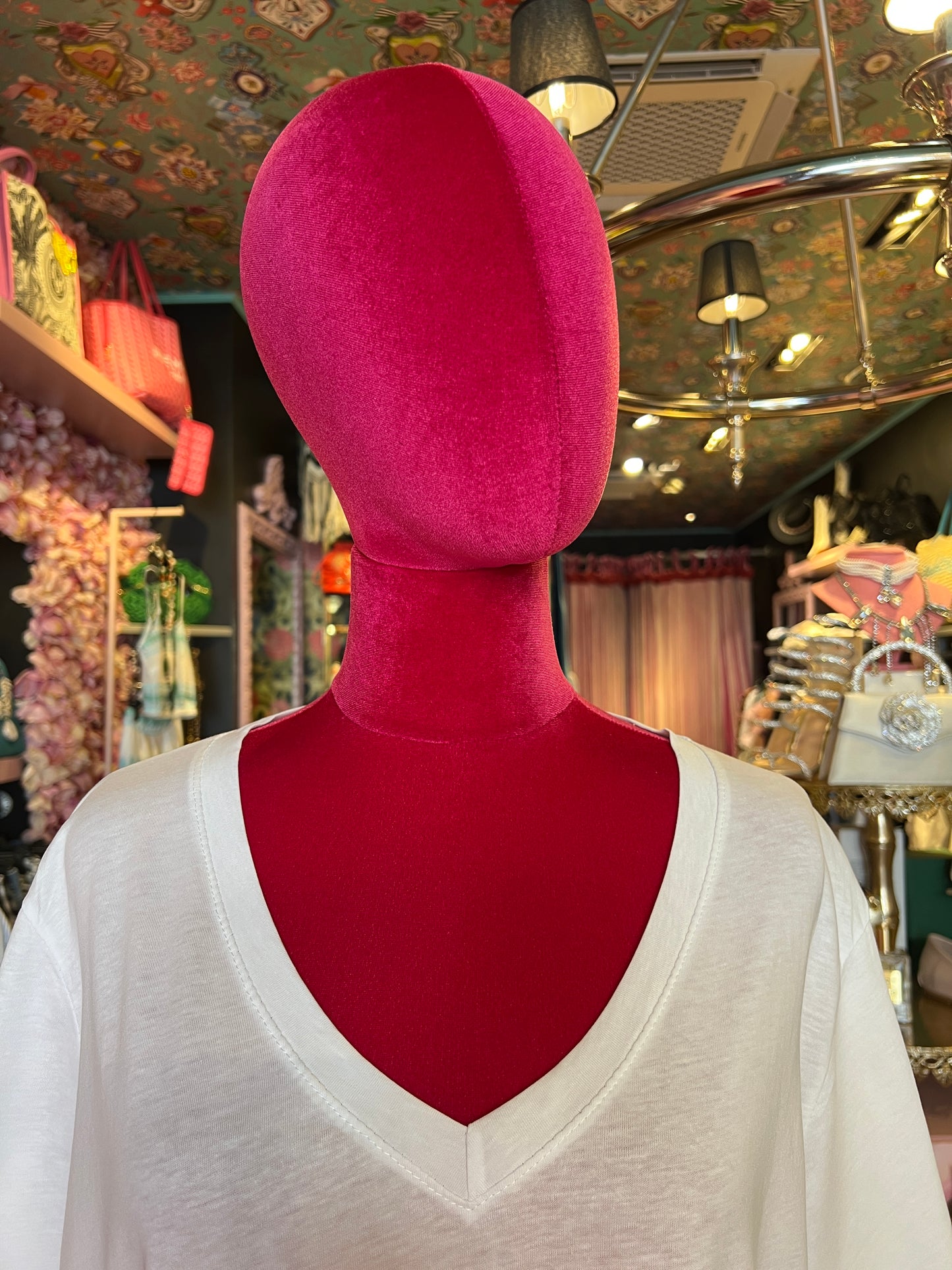 Mon amour Paris -20% di sconto t-shirt over scollo a V scritta “ bisous magiques “ glitter rosa bubble