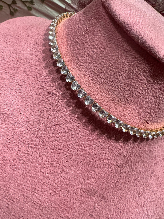 Collarino metallo oro zirconi crystal cuori