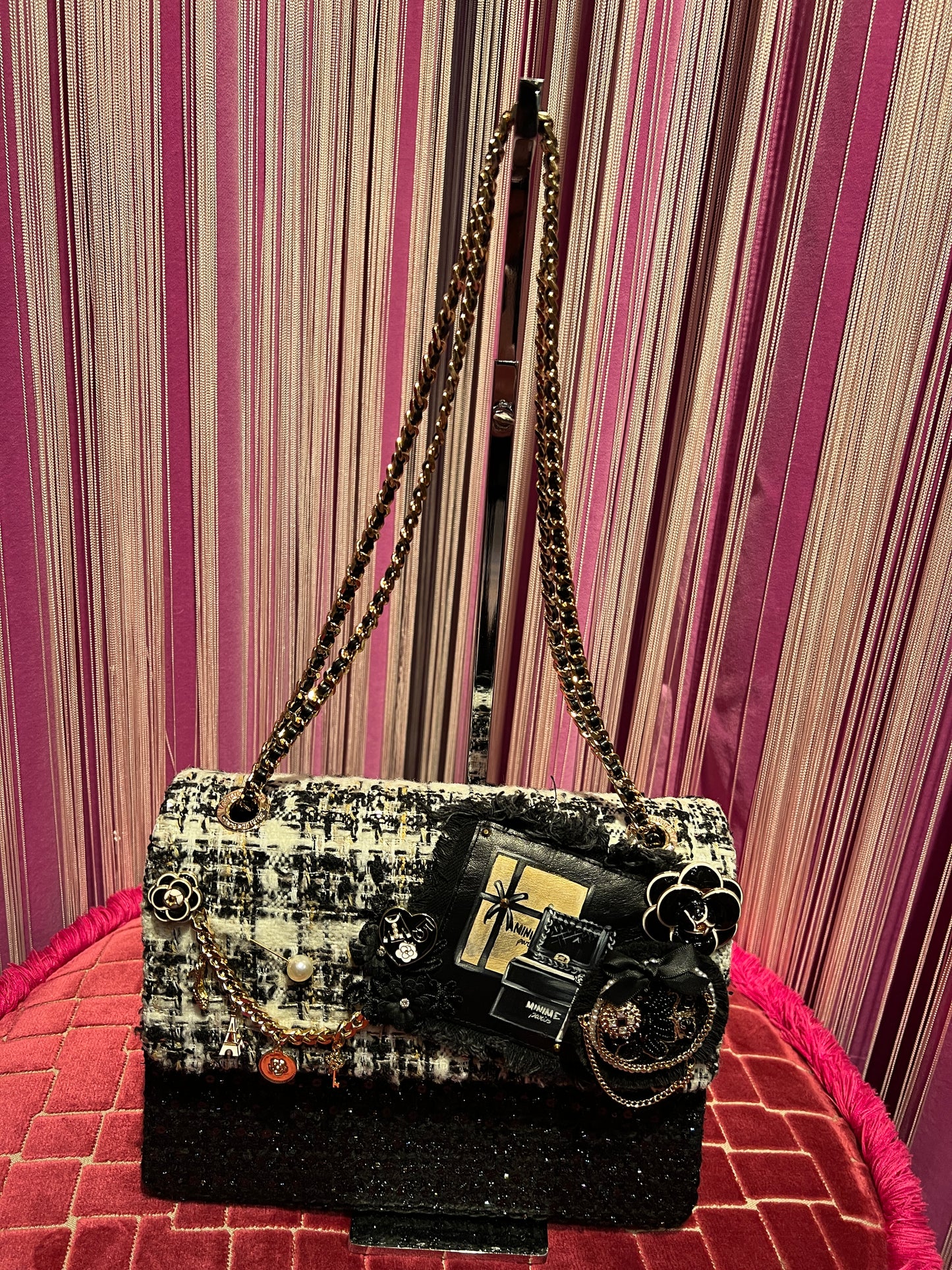 Minime Paris -50%borsa tweed nera e bianca doppia catena