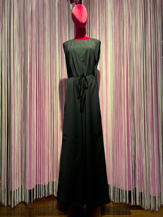 SU official jumpsuit nera senza maniche