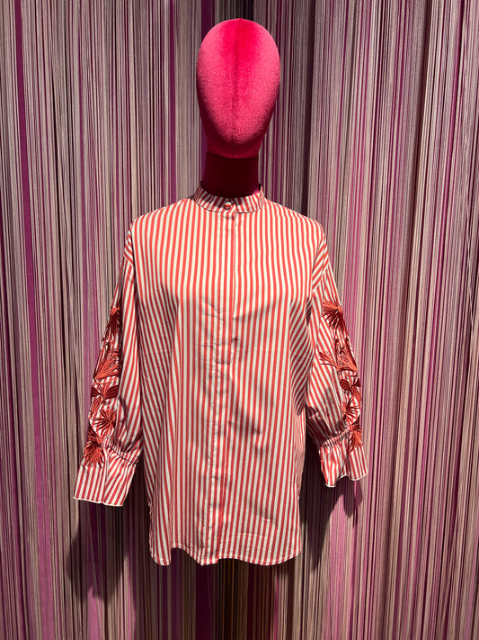 Maliparmi camicia collo guru a righe bianco e rosso maniche con ricamo ramage motivo floreale