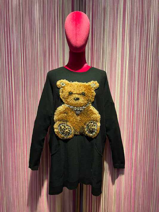 So chic maglia nero con due tasche con applicazione orso