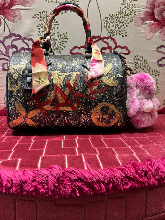 ABpink🩷borsa pelle con tracolla dipinta a mano charms coniglietto
