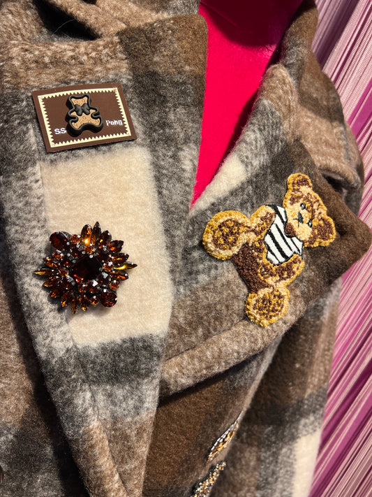 ABpink 🩷 quadrettona cioccolato con patch cristalli e teddy