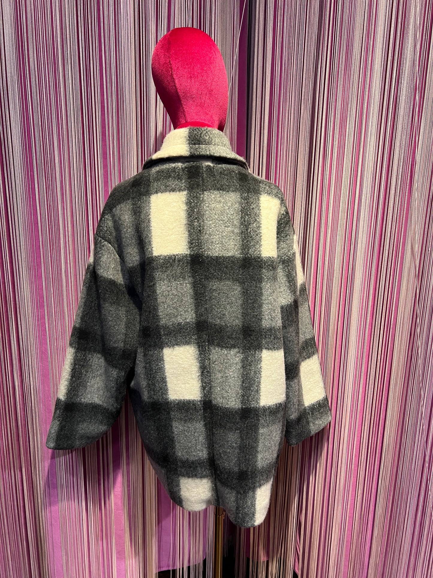 ABpink🩷 quadrettona grigia con patch Michey Mouse