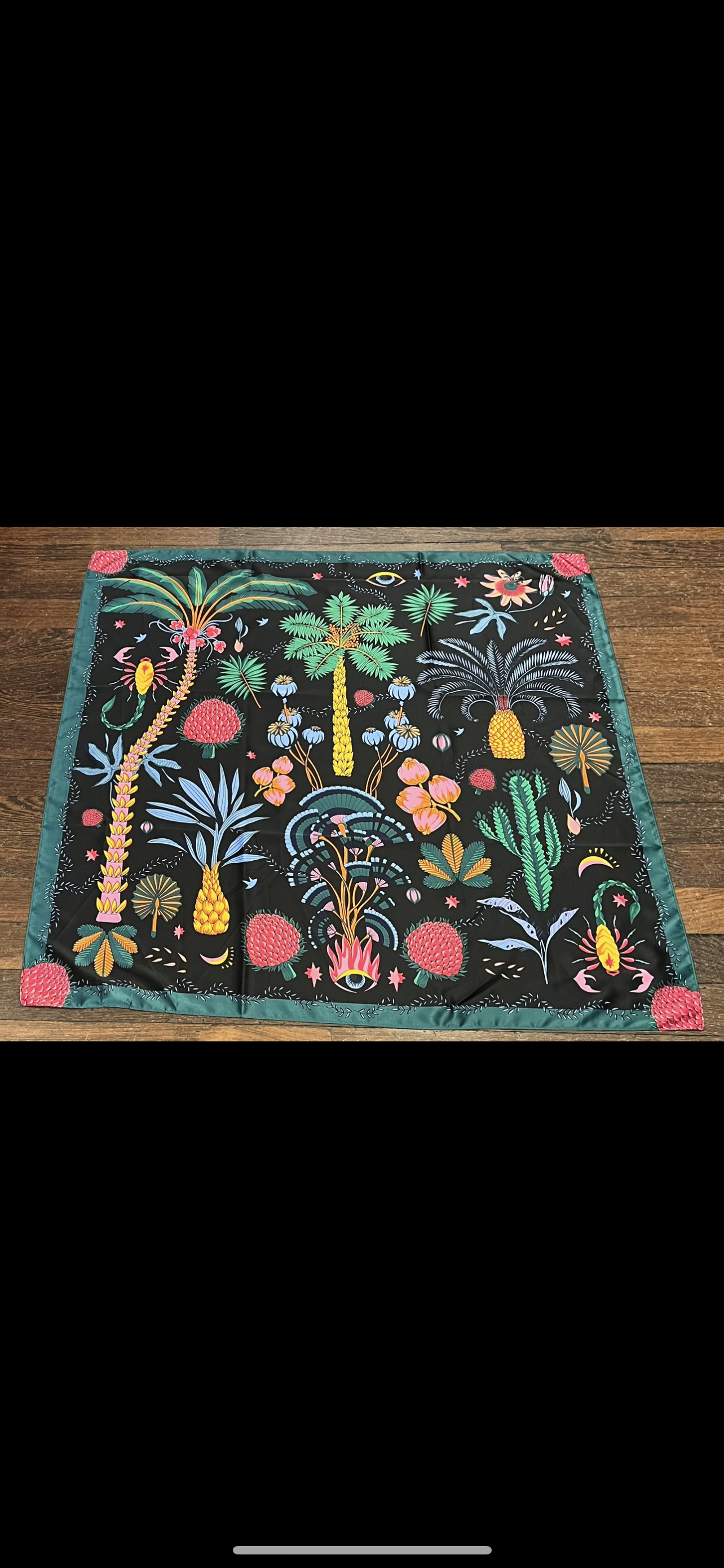 Wild foulard fantasia fondo nero herborium