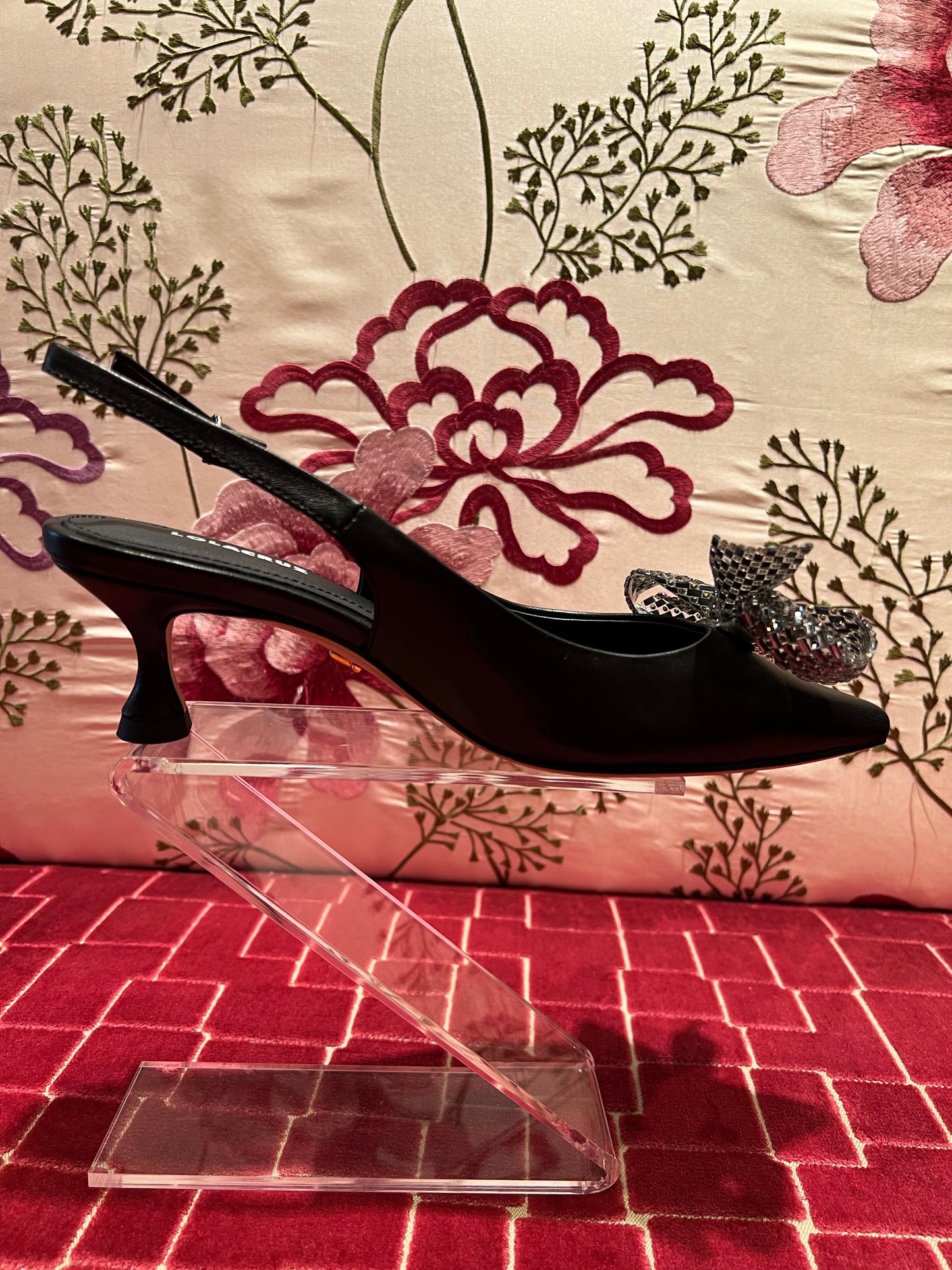 Lola Cruz scarpa slingback pelle nero fiocco cristalli