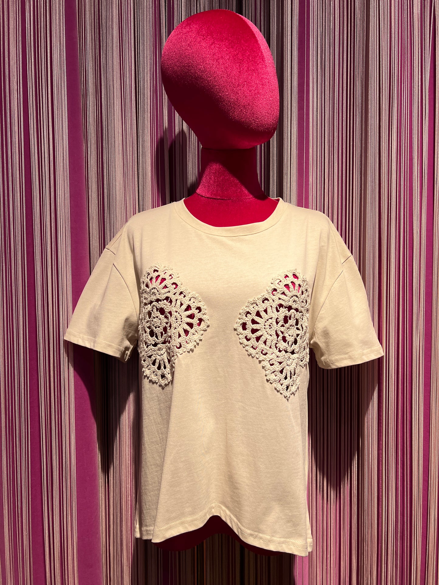 Amosa -50% di sconto t-shirt mezza manica con pizzo crochet