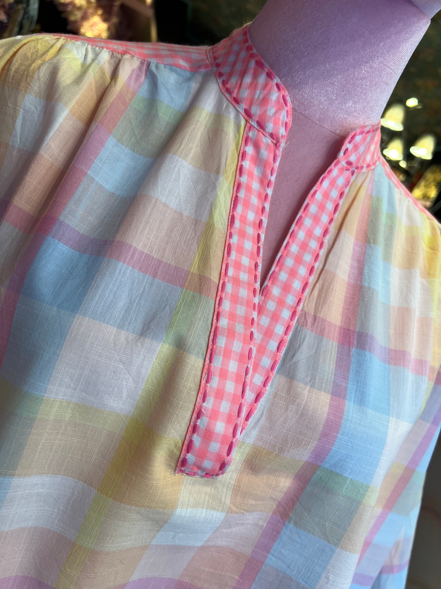 Mon amour Paris camicia fantasia quadri rosa celeste gialla con ricami flou