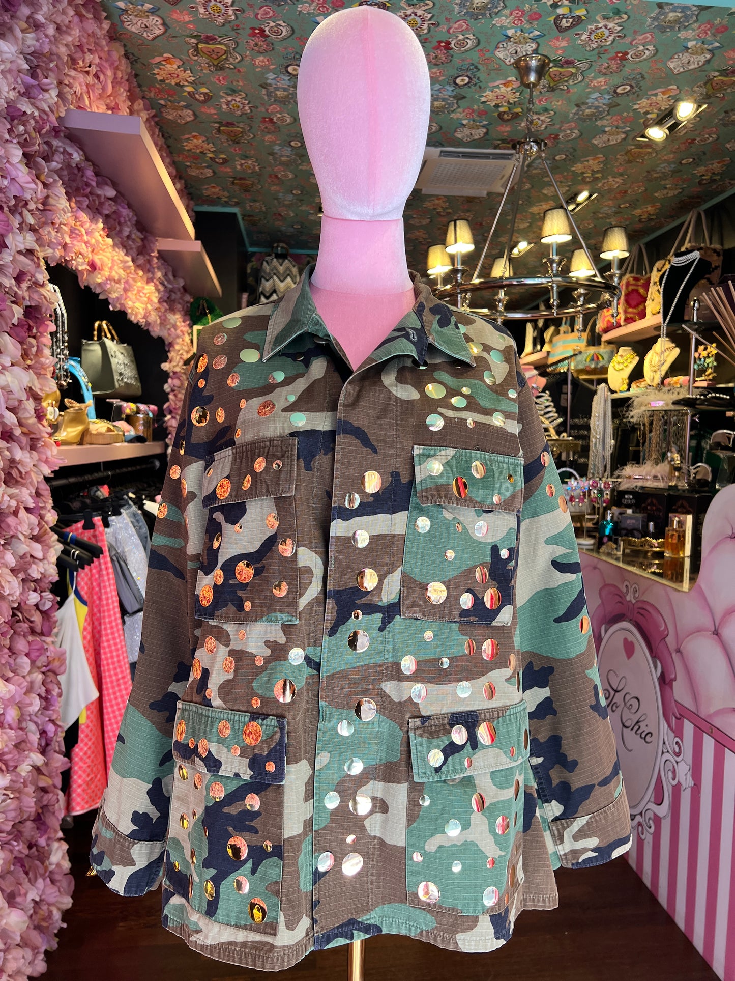 Rossano Perini giacca vintage oversize camouflage con borchie oro