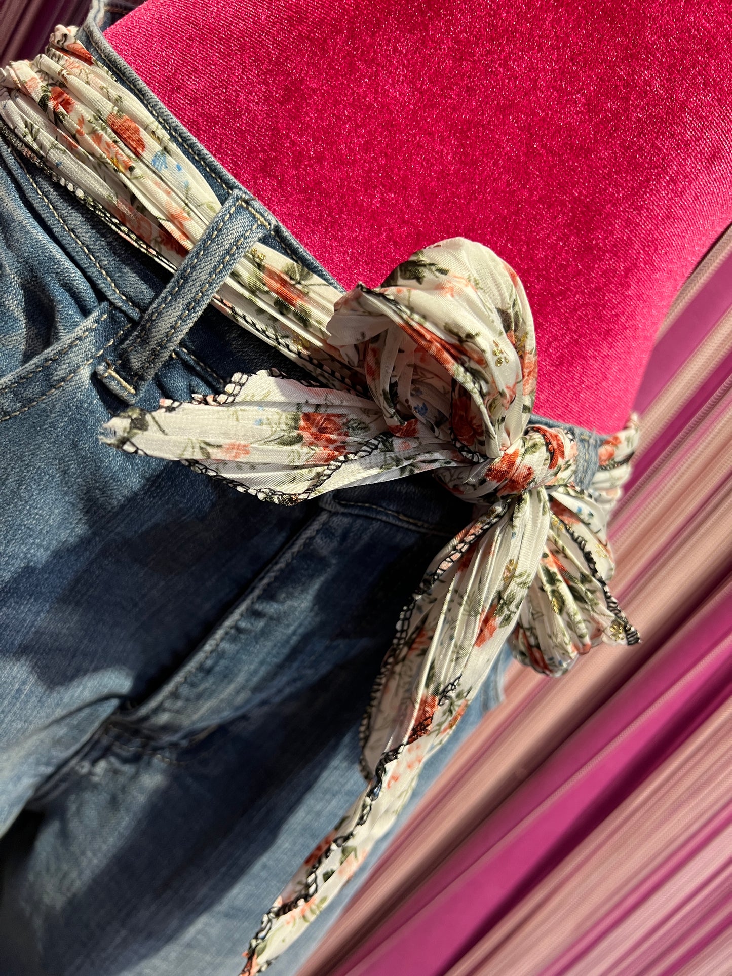 Love & roses bermuda jeans con fusciacca in vita