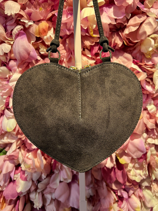 Borsa a cuore pelle scamosciata cioccolato con tracollina