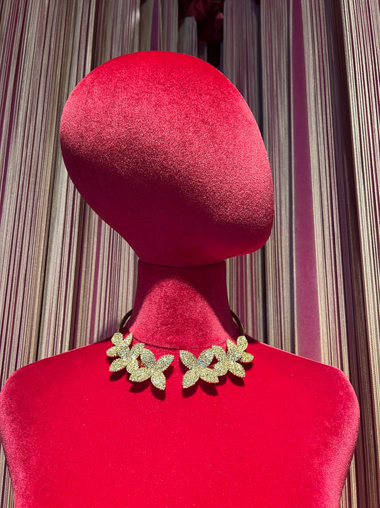 Choker dorato con fiori strass