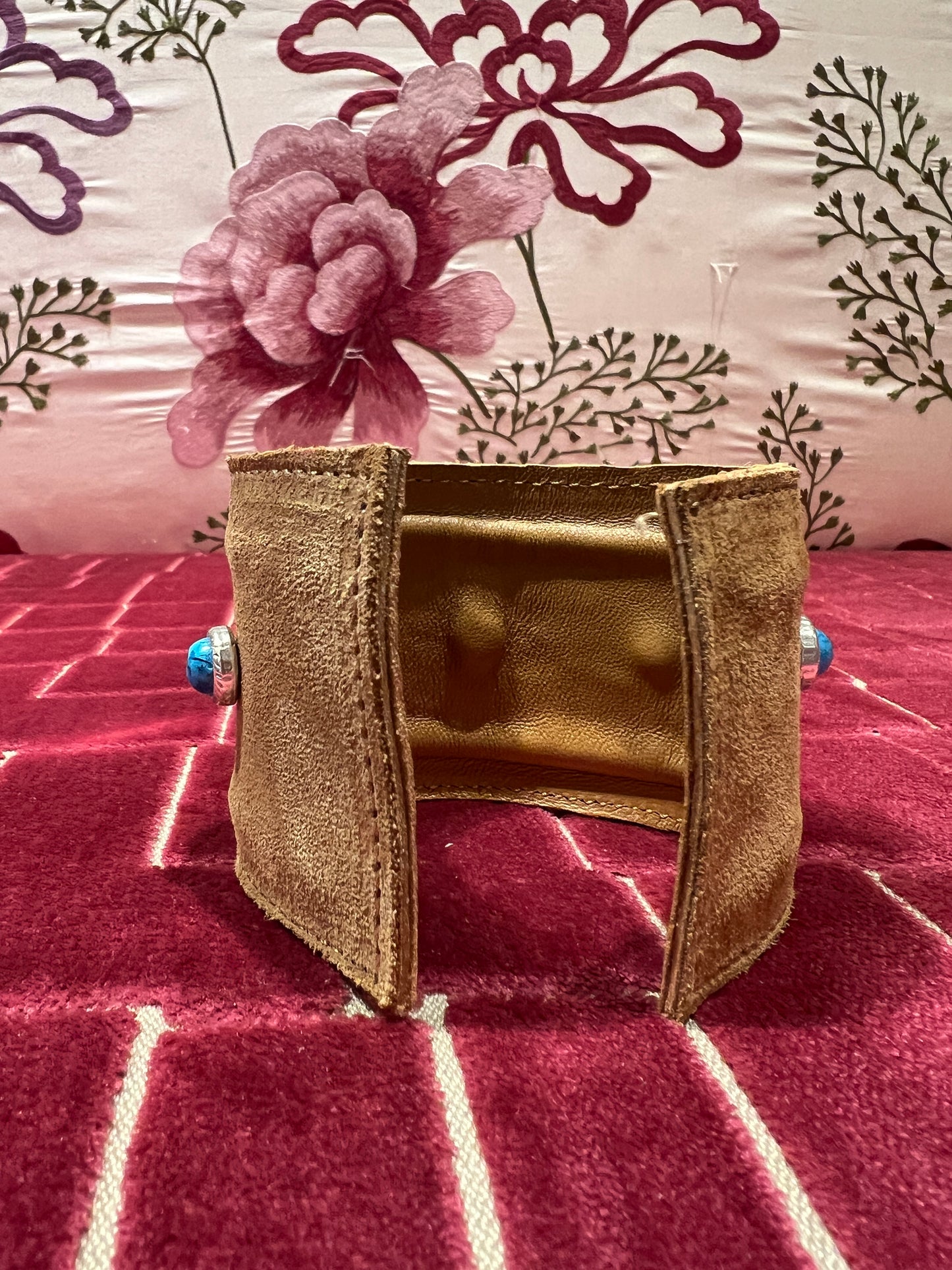Manuela Ajo creazioni bracciale regolabile renna con decorazioni pietre azzurre