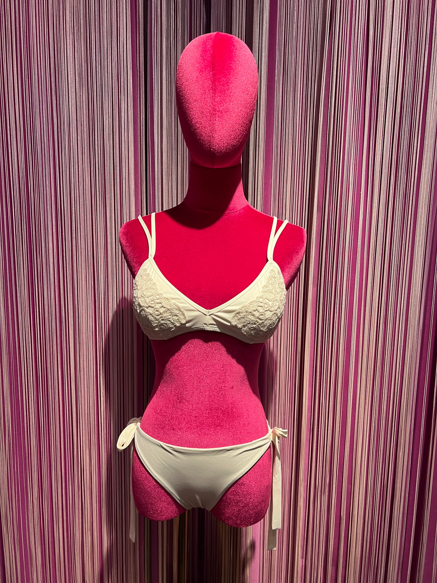 Cinzia Cortesi costume bikini con applicazione pizzo Magda/ Zaira
