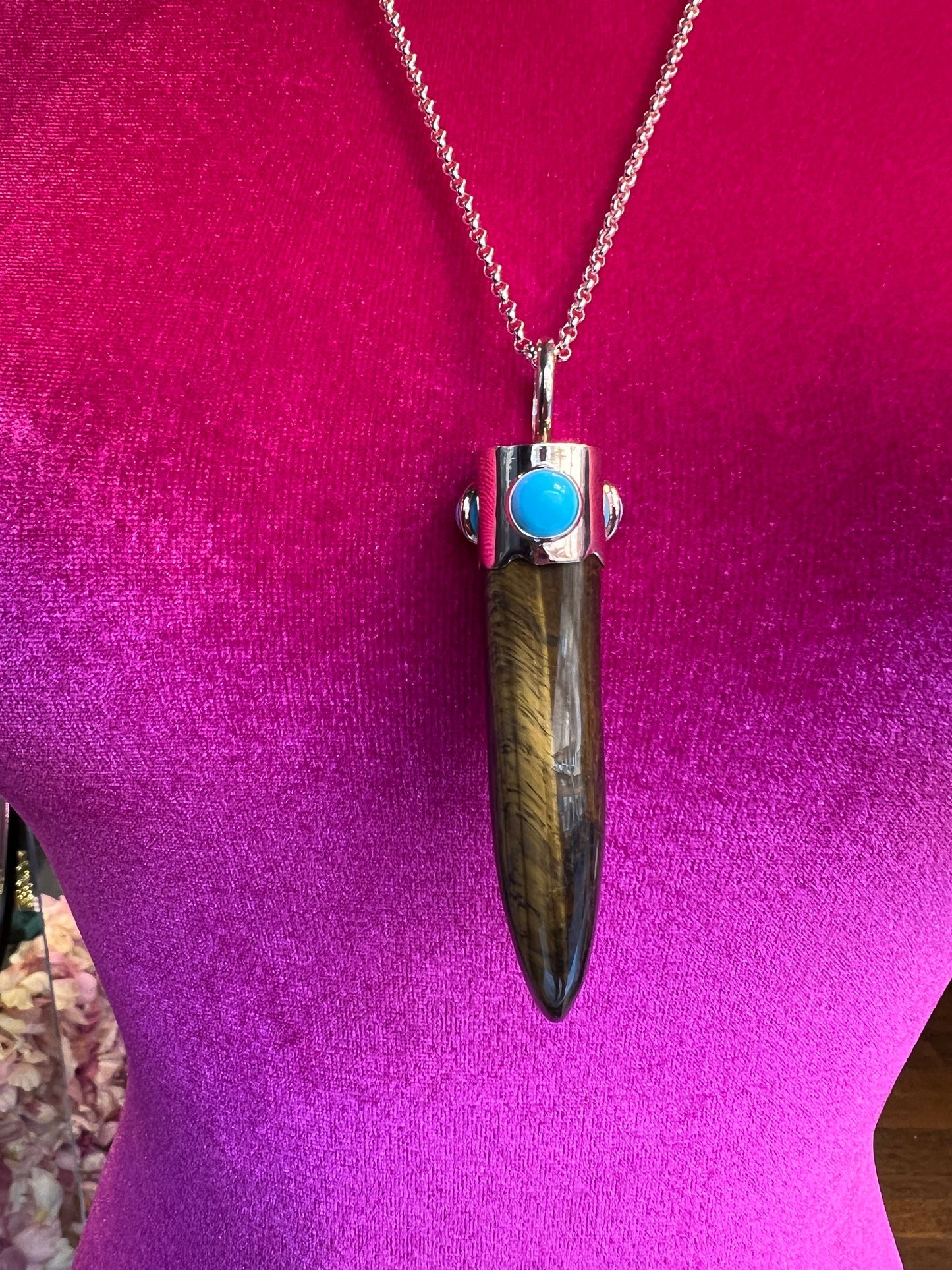 Collana lunga argento rosa corno occhio di tigre con cabochon turchesi