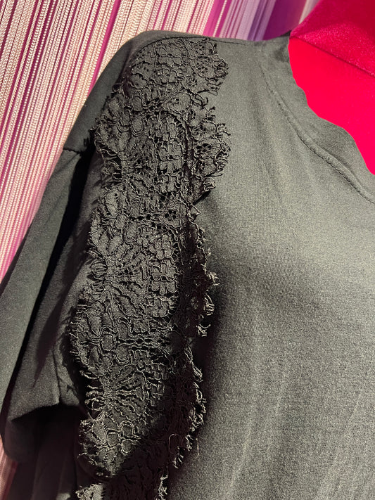 The room t shirt di cotone nera con pizzo laterale