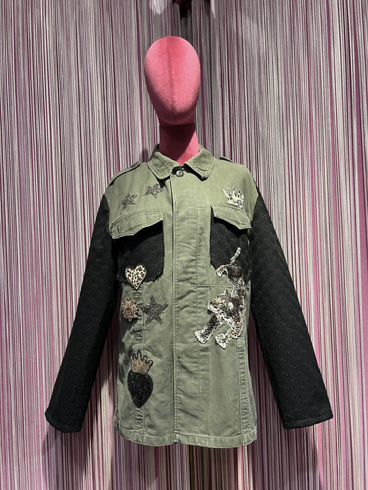 ABpink 🩷 la verdina , giacca militare con patch tigre , cuore sacro paillettes e tessuto nero GG
