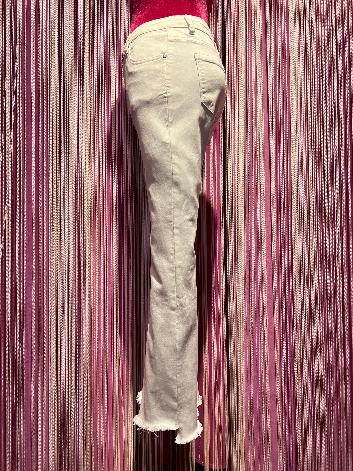 Mon amour Paris pantalone 5 tasche cotone elastico a zampetta sfrangiato bianco