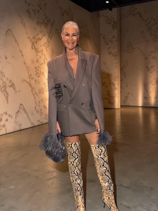 5 Progress giacca doppiopetto con maniche a kimono con marabou patch sul dietro