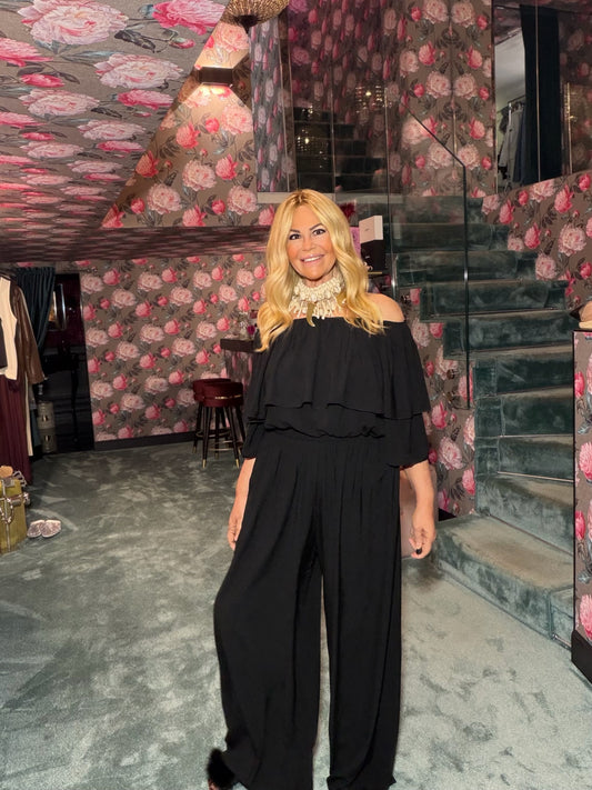 Love & roses completo nero oversize blusa scollo Bardot e pantalone palazzo con elastico in vita