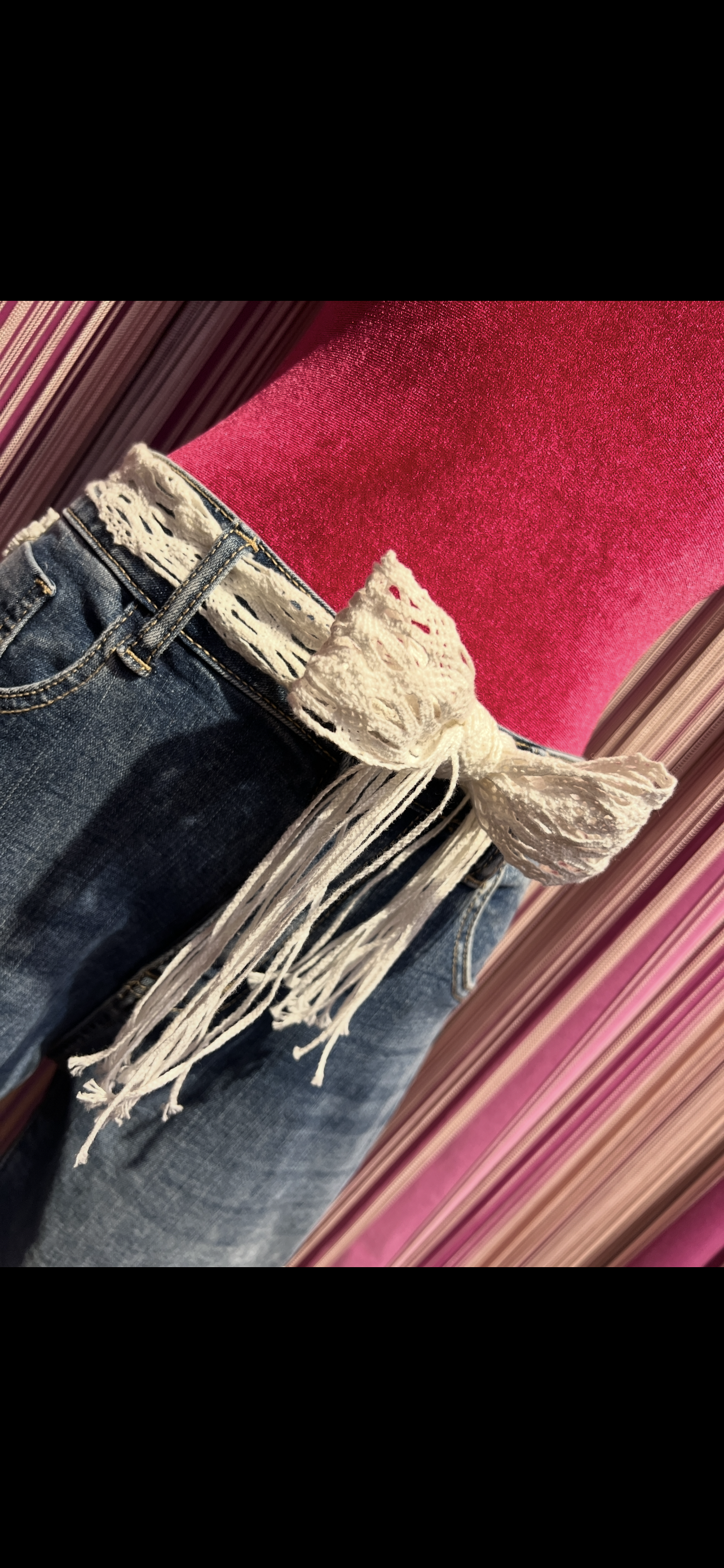Love & roses bermuda jeans con applicazioni e fusciacca pizzo