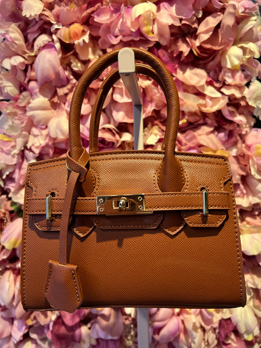 Borsa ecopelle due manici colore cuoio con tracolla