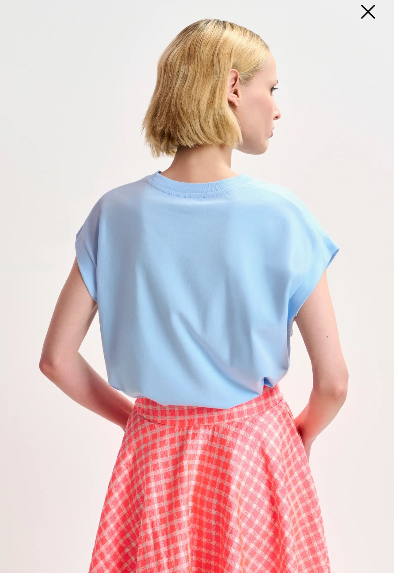 Essentiel antwerp t-shirt in cotone biologico con ricamo di perline